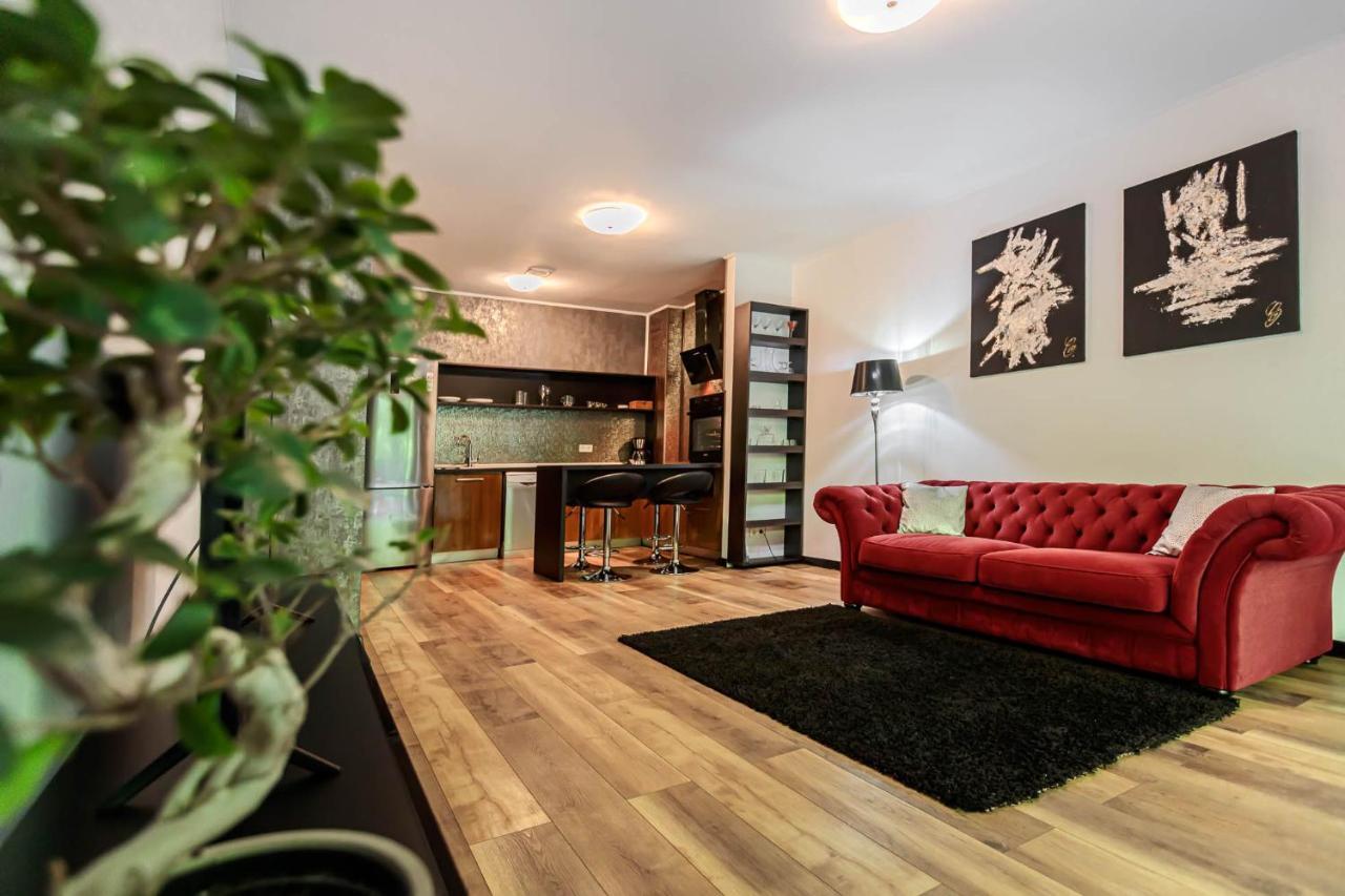 Tampa Gardens Apartments - Adults Only 브라쇼브 외부 사진