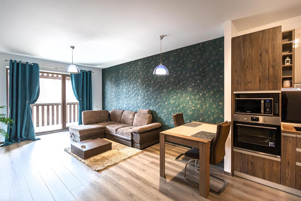 Tampa Gardens Apartments - Adults Only 브라쇼브 외부 사진