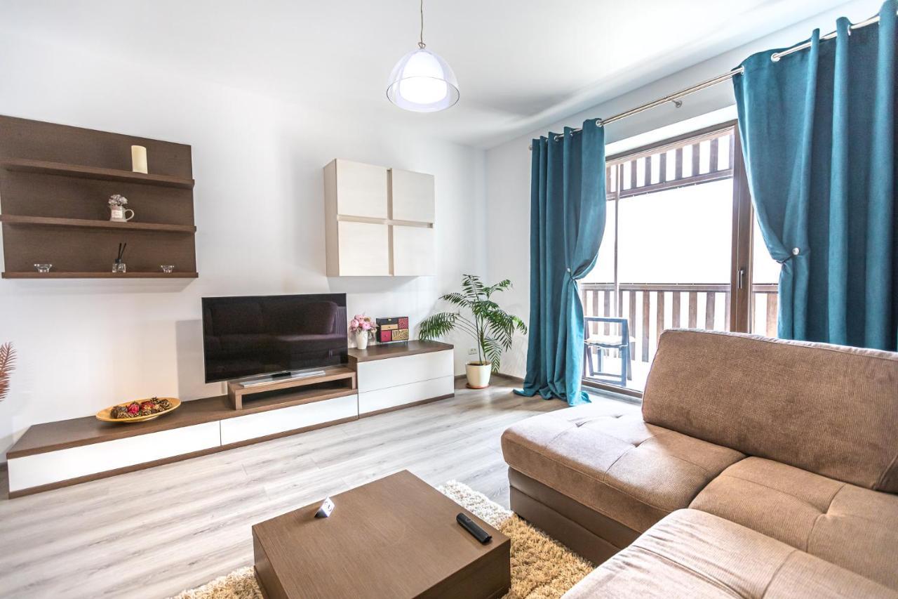 Tampa Gardens Apartments - Adults Only 브라쇼브 외부 사진