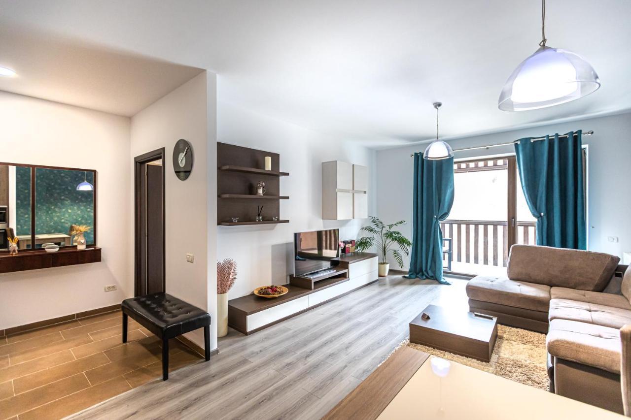 Tampa Gardens Apartments - Adults Only 브라쇼브 외부 사진