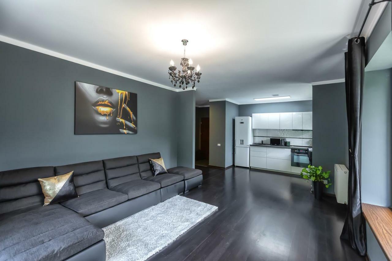 Tampa Gardens Apartments - Adults Only 브라쇼브 외부 사진
